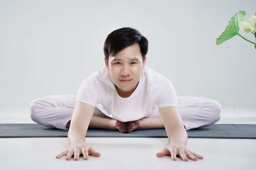 Bươm Bướm · Mở Hông
