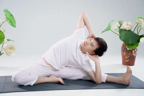 Nửa Bướm Nghiêng Lườn